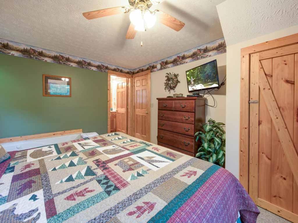 Cubs Cove Villa Gatlinburg Exterior photo